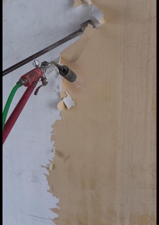 Riyadh, Job Seekers, Removing Old Paints