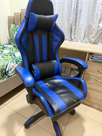 Manama, Furniture, BHD 1,  Tables & Chairs For Sale &ndash; Urgent Moving Sale