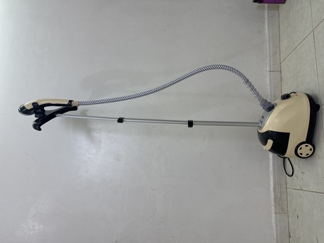 Riyadh, Air Conditioners, SAR 600,  Ac For Sale, Treadmill For Sale, Steam Iron For Sale