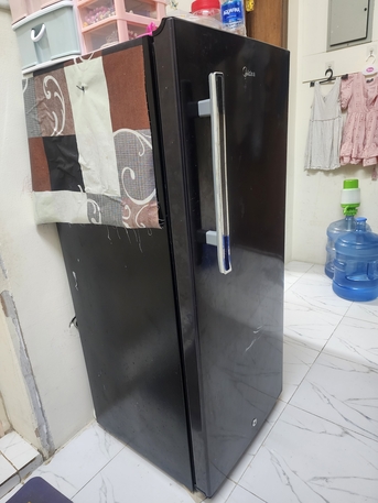 Manama, Appliances, BHD 35,  Urgent Sale Refrigerator