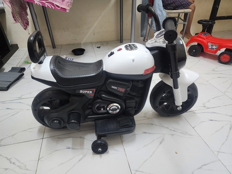 Manama, Baby & Kid Stuff, BHD 5,  Kids Electrical Motor Cycle Good Quality Rechargeable