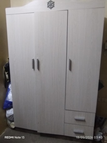 Al Murabba, Free Items, SAR 600,  King Size Bed & 3-Door Wardrobe King Size Double Bed By Home Centre 3-Door Small Wardrobe
