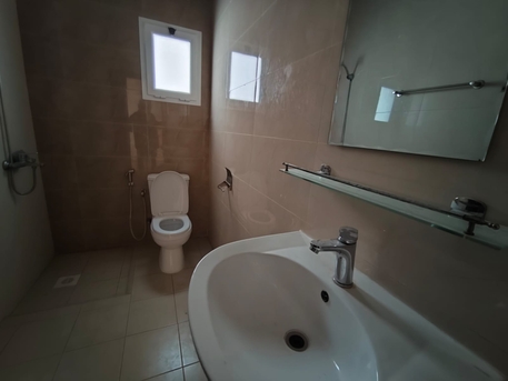 Manama, Apartments, Flats, Houses & Villas, BHD 220/year,  2 BR,  Jidali:- 2Bhk Unfurnished Flat On Rent With Ewa..