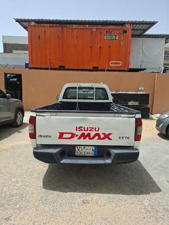 Khobar, Vehicles, Cars & Trucks , SAR 25000,  Isuzu D-MAX,  2012,  Manual,  390000 KM,  Izuzu D Max Single Cabin   For Sale  In Khobar