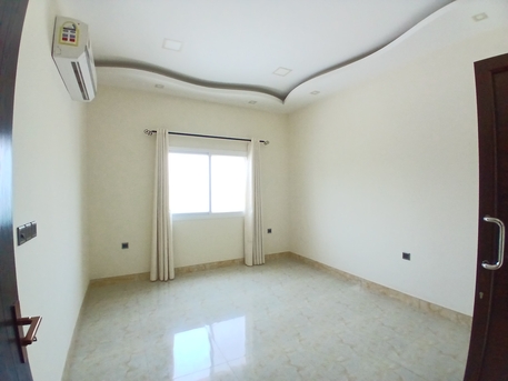 Hidd, Apartments, Flats, Houses & Villas, BHD 280/month,  3 BR,  Flat 3bhk Semi-furnished Hidd