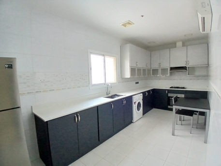 Hidd, Apartments, Flats, Houses & Villas, BHD 280/month,  3 BR,  Flat 3 Bhk Semi Furnished New Hidd