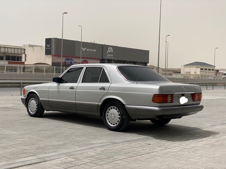 Manama, Vehicles, Cars & Trucks , BHD 2400,  Mercedes-Benz 300,  1990,  Automatic,  218300 KM,  Mercedes Benz 300 SE /  (Silver)