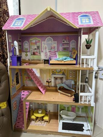 Al Rehab, Furniture, SAR 2800,  7-Seater Sofa, LCD With Table And Kids Home