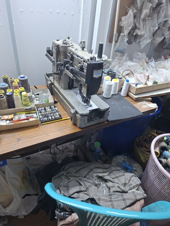 Olaya, Jobs, Kanch Btn Job