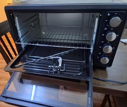 Riyadh, Appliances, SAR 160,  Homix Electric Oven With Rotisserie &ndash; Clean, Full Set
