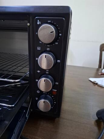 Riyadh, Appliances, SAR 160,  Homix Electric Oven With Rotisserie &ndash; Clean, Full Set