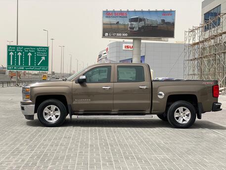 Manama, Vehicles, Cars & Trucks , BHD 5500,  Chevrolet Silverado,  2014,  Automatic,  196600 KM,   LT  (Brown)