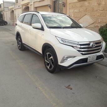 Dammam, Vehicles, Cars & Trucks , SAR 2500,  Toyota Rush,  2020,  Automatic,  80000 KM,  Offering  7 Seater - Monthly Basis