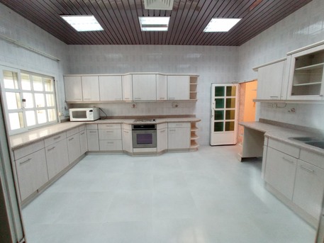 Kuwait City, Apartments, Flats, Houses & Villas, KWD 1600/month,  5 BR,  Kuwait City - Qortuba - Block 2 - Street 1 - Avenue 2