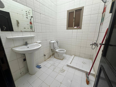 Gudaibiya, Apartments, Flats, Houses & Villas, 2 BR,  Gudaibiya:- 2Bhk Unfurnished Flat On Rent.  Bd 200/- With 50bd Ewa Limit