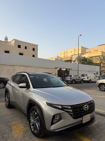 Jeddah, Vehicles, Cars & Trucks , SAR 65000,  Hyundai Tucson,  2022,  Automatic,  200 KM,