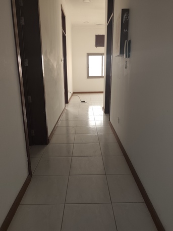 Salmaniya, Apartments, Flats, Houses & Villas, BHD 170/year,  2 BR,  Gorgeous Unfurnished 2 Bhk With Out EWA At  Just For 170 At Salmaniya. Near By Orange Cafe