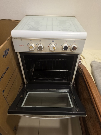 Khobar, Appliances, SAR 450,  Basic Brand Gas Cooking Range With 4 Burners And Oven