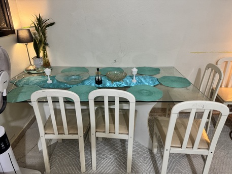 Bani Malik, Furniture, SAR 600,  Glass Top Dinning Table With 8 Chairs