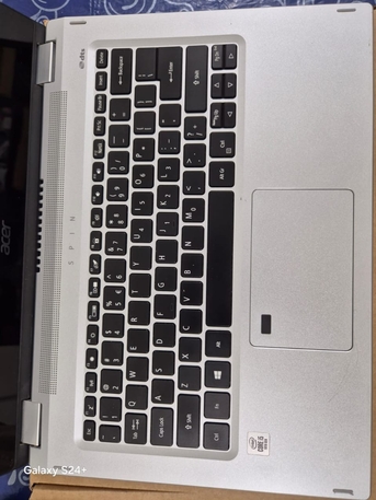Yanbu, Computers, SAR 950,  Acer Spin 3 Core I5