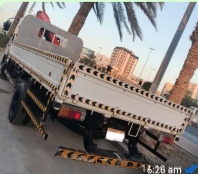Manama, Vehicles, Cars & Trucks , Abarth Simca,  2016,  Manual,  115000 KM,   Hino Six Wheel With Crane.