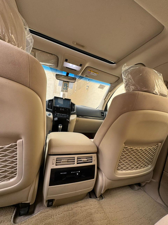 Riyadh, Vehicles, Cars & Trucks , SAR 225,  Toyota Land Cruiser,  2021,  Automatic,  142 KM,   GXR  V8  4.6 L SUV 4WD Without Any Accident 100% Original