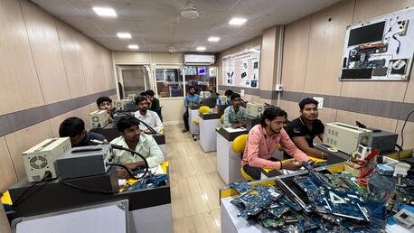 New Delhi, Education, Multitech Institute Expert Faculty For Laptop Repairing Center In Tilak Nagar