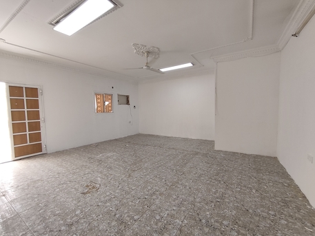 Manama, Apartments, Flats, Houses & Villas, BHD 250/year,  2 BR,  Gufool:- Rooftop 2Bhk Unfurnished Flat On Rent With Unlimited Ewa..