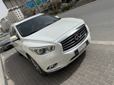 Riyadh, Vehicles, Cars & Trucks , SAR 47000,  Infiniti QX60,  2014,  Automatic,  152600 KM,    2nd Owner 7 Seaters