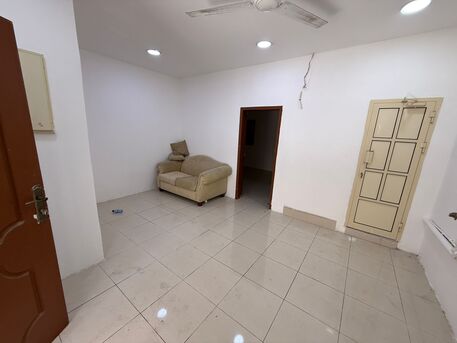 Muharraq, Apartments, Flats, Houses & Villas, BHD 150/month,  1 BR,  Flat For Rent In Muharraq With EWA , Unlimited Opposite Master Point