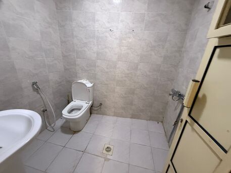 Muharraq, Apartments, Flats, Houses & Villas, BHD 150/month,  1 BR,  Flat For Rent In Muharraq With EWA , Unlimited Opposite Master Point