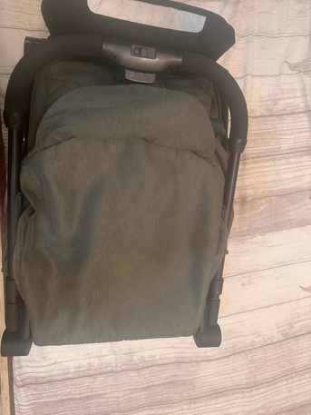 Hidd, Baby & Kid Stuff, BHD 20,  Baby Stroller Giggle Brand
