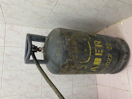 Manama, Household Items, BHD 4000,  4 Burner Gas Cooker+ Nader Gas Cylinder With Regulater For Sale
