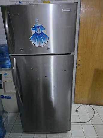 Riyadh, Appliances, SAR 350,  BIG REFRIGERATOR ON SALE 350 RIYAL ONLY (working Well)