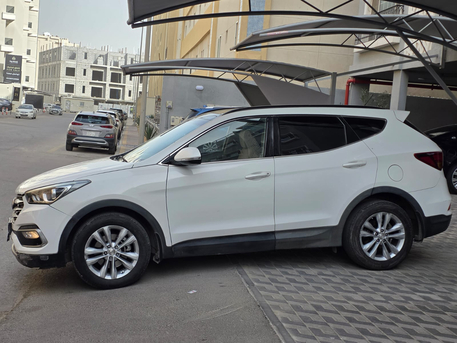 Dammam, Vehicles, Cars & Trucks , SAR 43000,  Hyundai Santa Fe,  2018,  Automatic,  191000 KM,  Hyundai Santafe