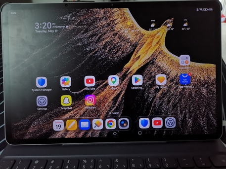Manama, Mobile Phones, BHD 1100,  For Sale Honor Pad 10 Papermatt