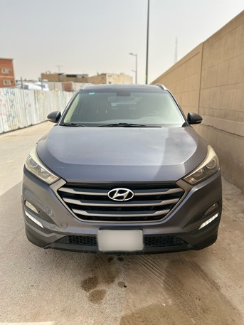 Dammam, Vehicles, Cars & Trucks , SAR 42000,  Hyundai Tucson,  2016,  Automatic,  180000 KM,   2.0 4 CYLINDER  MODEL NEAT CAR FOR SALE