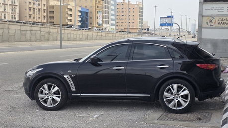 Dammam, Vehicles, Cars & Trucks , SAR 33000,  Infiniti QX70,  2015,  Automatic,  257000 KM,  Full Option. Good Condition