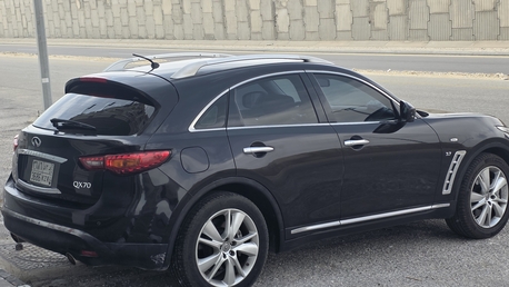 Dammam, Vehicles, Cars & Trucks , SAR 33000,  Infiniti QX70,  2015,  Automatic,  257000 KM,  Full Option. Good Condition