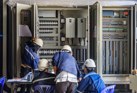 Chandigarh, Construction, Need Expert Electrical Work? Contact Haq Haffiz Electrical Contractor Company Now!