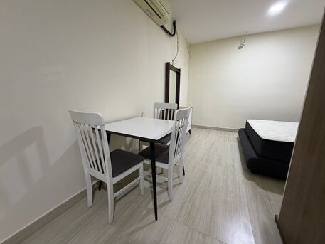 Hoora, Apartments, Flats, Houses & Villas, BHD 210/month,  Furnished,  Studio,  Comfortable And Well-located Studio For Rent In Hoora
