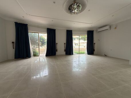 Manama, Villas, BHD 700,  Spacious And Peaceful Villa  For Rent