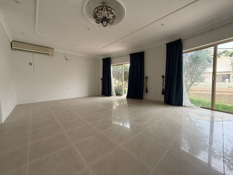 Manama, Villas, BHD 700,  Spacious And Peaceful Villa  For Rent