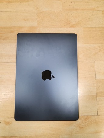 Riyadh, Computers, SAR 2499,  MacBook Air M2 13.6 2022 CPU 8CORE RAM 8GB SSD 512GB