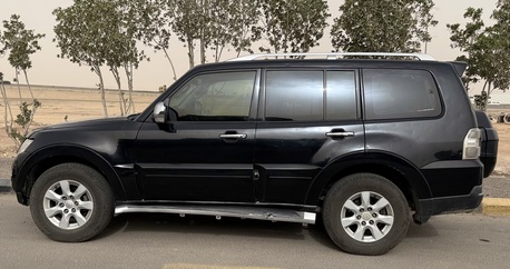 Riyadh, Vehicles, Cars & Trucks , SAR 27500,  Mitsubishi Pajero,  2010,  Automatic,  322000 KM,  Pajero For Sale SAR 27500