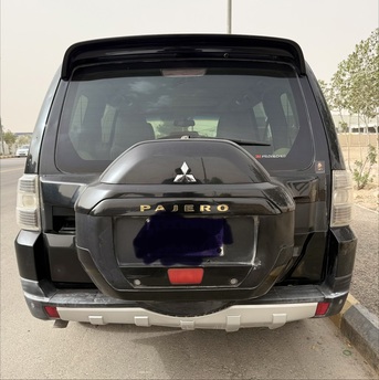 Riyadh, Vehicles, Cars & Trucks , SAR 27500,  Mitsubishi Pajero,  2010,  Automatic,  322000 KM,  Pajero For Sale SAR 27500