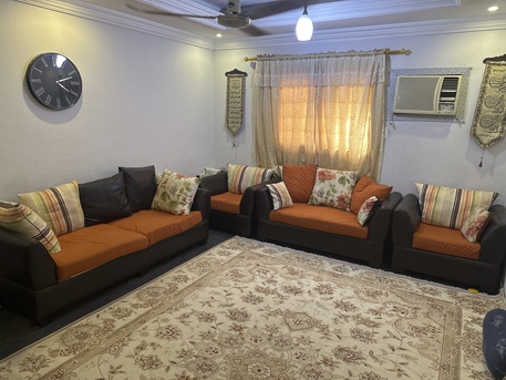 Jeddah, Furniture, SAR 400,  Leather Sofa