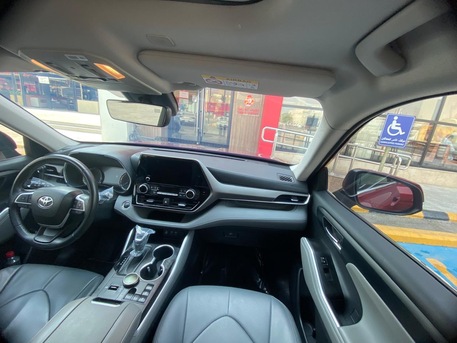 Riyadh, Vehicles, Cars & Trucks , Sr 115000,  GLE,  2023,  Automatic,  104700 KM,  Highlander