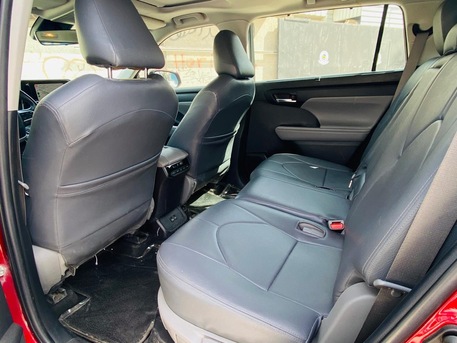 Riyadh, Vehicles, Cars & Trucks , Sr 115000,  GLE,  2023,  Automatic,  104700 KM,  Highlander