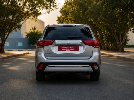 Muharraq, Vehicles, Cars & Trucks , BHD 1,  Mitsubishi Outlander,  2020,  Automatic,  75000 KM,